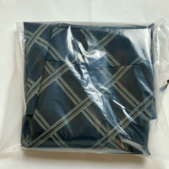 Jessica Black and Gray Geometric Pencil Skirt - Picture 5 of 8